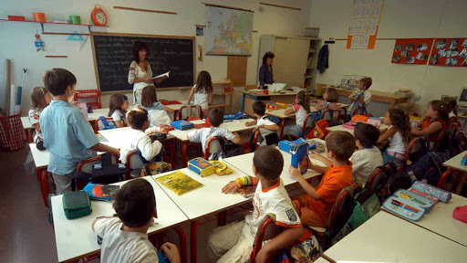 Escuela conninos Okamuea